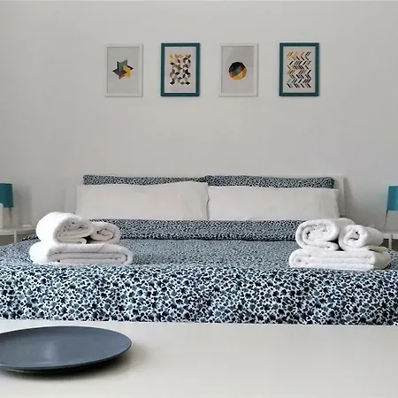 La Grotta Bed and Breakfast Μόντικα