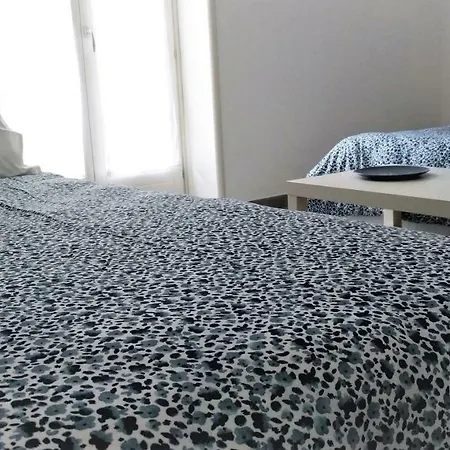 La Grotta Bed and Breakfast Μόντικα